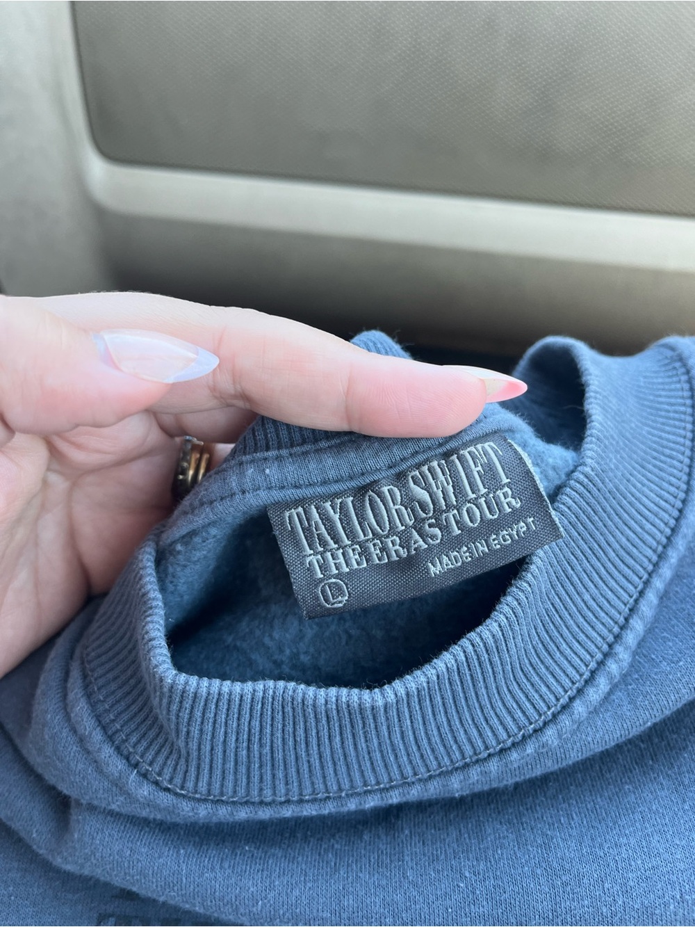 OFFICIAL Taylor Swift 'The Eras Tour' Navy Crewneck Sweatshirt - Picture 2 of 3